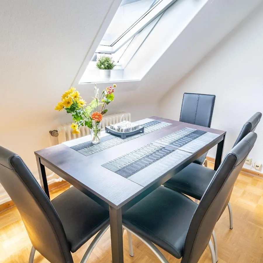 Mitten Im Herzen Von Hannover / Familienfreundlich / 80M² Apartment